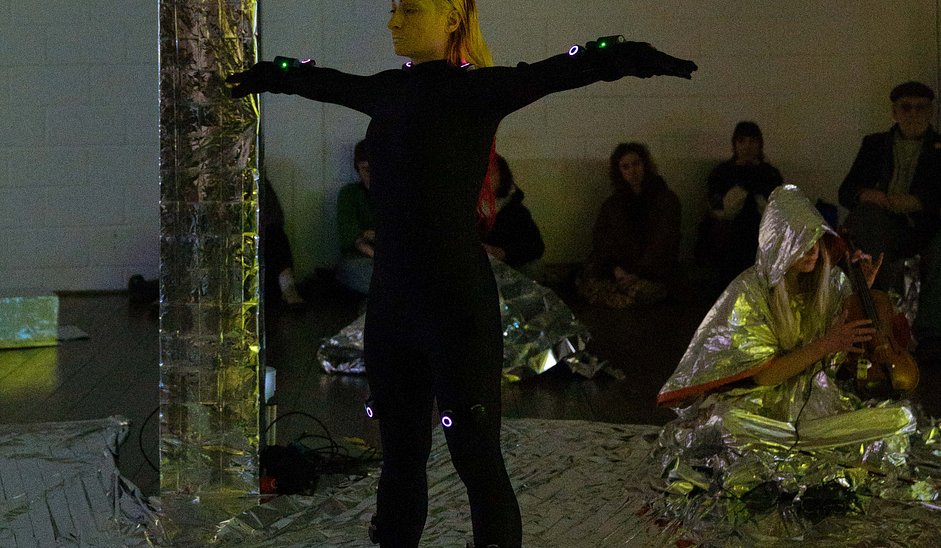 ULI AP_ALIEN AI LIVE 3.0_UGLY DUCK_Photo credit &copy; Anne Tetzlaff_DSC2414_web_script1 (36)