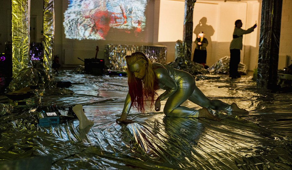 ULI AP_ALIEN AI LIVE 3.0_UGLY DUCK_Photo credit &copy; Anne Tetzlaff_DSC2414_web_script1 (47)