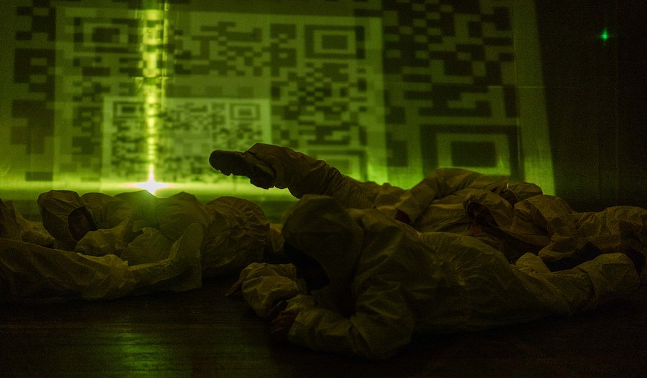 ULI AP_ALIEN AI LIVE 3.0_UGLY DUCK_Photo credit &copy; Anne Tetzlaff_DSC2414_web_script1 (22)